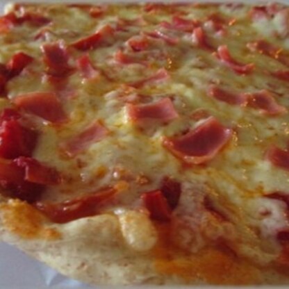 おもてなしにピザを焼きました（u u）チーズのとろけたアツアツピザとっても美味しかったです＾＾*